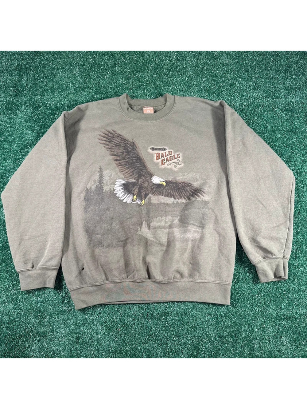 Y2K nature bald eagle graphic green crewneck sweatshirt pullover size small